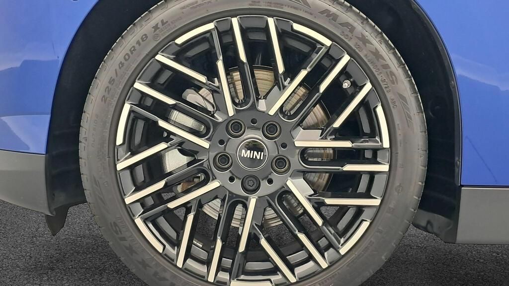 fotoG 15 del MINI MINI 3 Puertas Cooper SE 160 kW (218 CV) 218cv Eléctrico del 2024 en Madrid