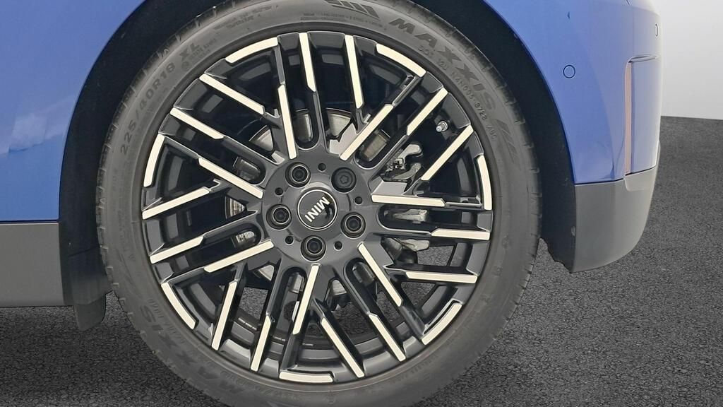 fotoG 12 del MINI MINI 3 Puertas Cooper SE 160 kW (218 CV) 218cv Eléctrico del 2024 en Madrid