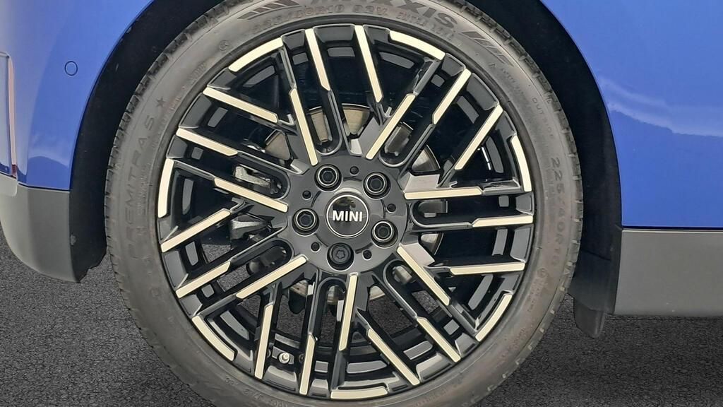 fotoG 14 del MINI MINI 3 Puertas Cooper SE 160 kW (218 CV) 218cv Eléctrico del 2024 en Madrid