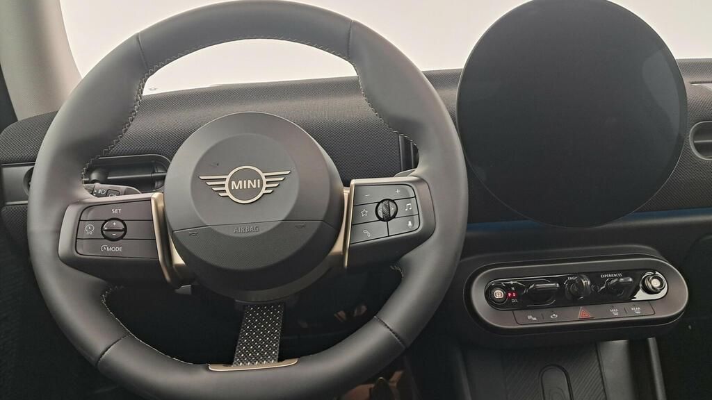 fotoG 7 del MINI MINI Cooper C 115 kW (156 CV) 156cv Gasolina del 2025 en Madrid