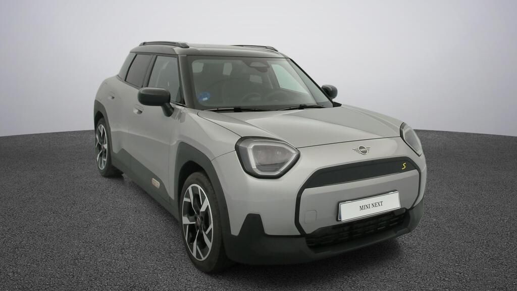 fotoG 16 del MINI MINI Aceman SE 160 kW (218 CV) 218cv Eléctrico del 2025 en Madrid