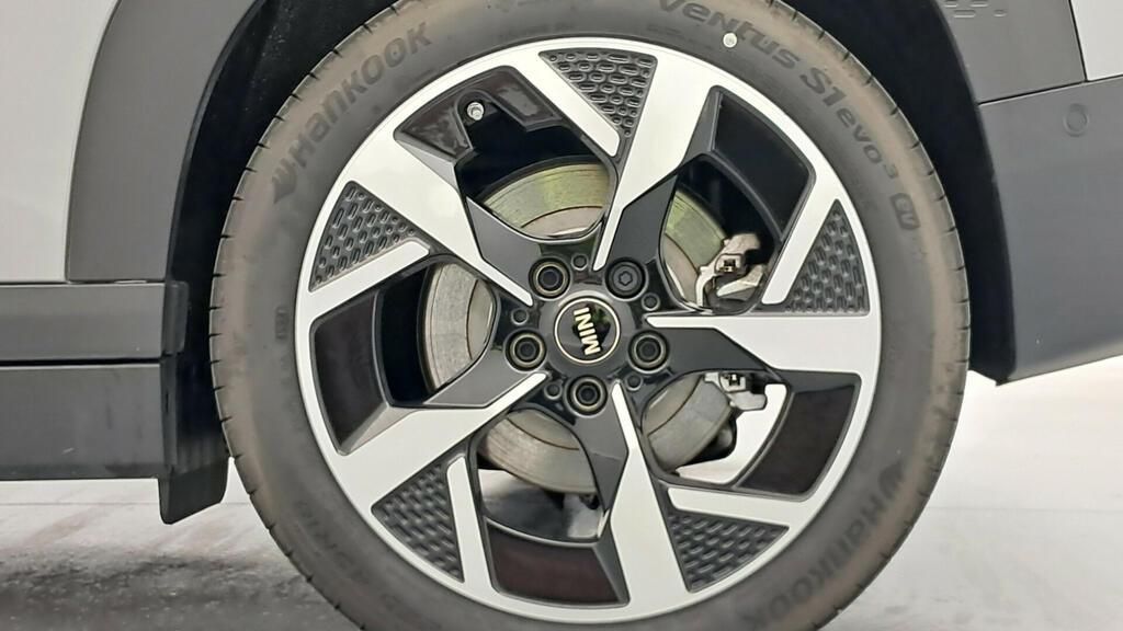 fotoG 13 del MINI MINI Aceman SE 160 kW (218 CV) 218cv Eléctrico del 2025 en Madrid