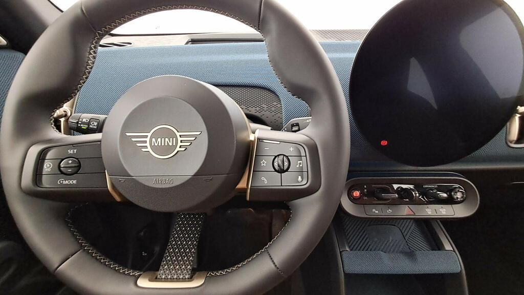 fotoG 7 del Mini MINI Countryman C 170cv Gasolina del 2025 en Madrid