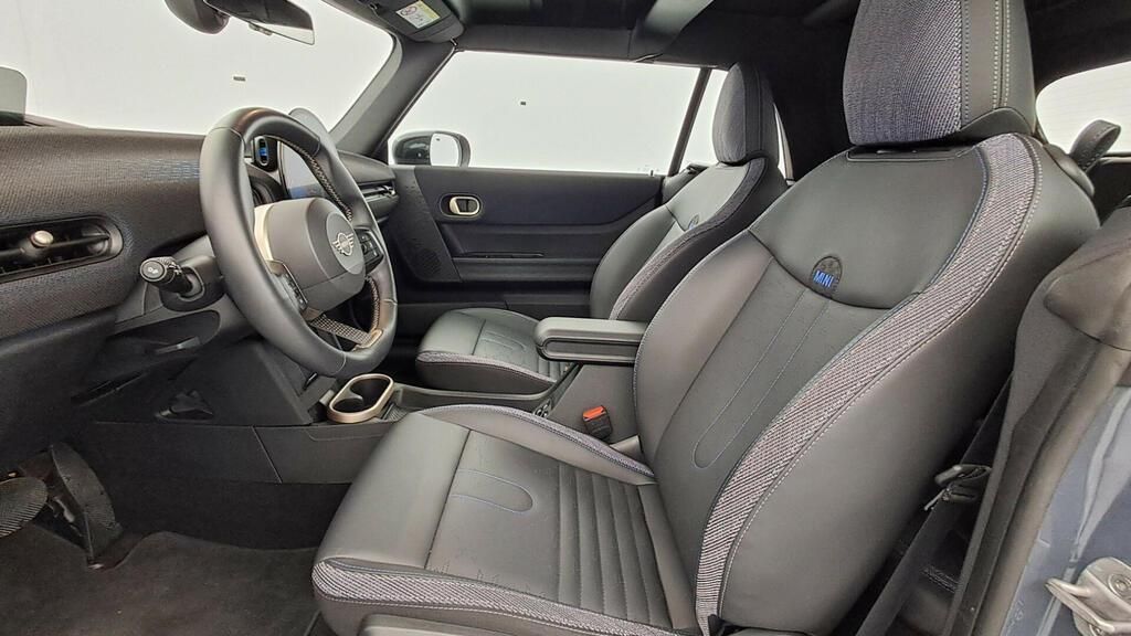 fotoG 8 del MINI MINI Cooper Cabrio C 120 kW (163 CV) 163cv Gasolina del 2025 en Madrid