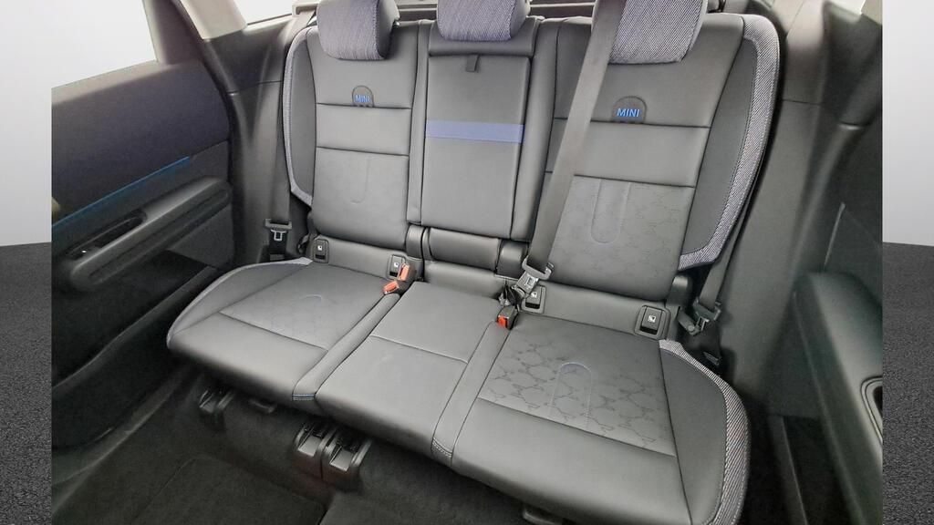 fotoG 9 del MINI MINI Countryman C 125 kW (170 CV) 170cv Gasolina del 2025 en Madrid