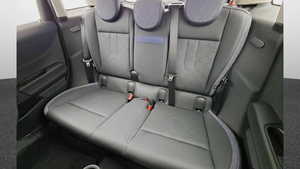 fotoG 9 del MINI MINI Cooper 5 Puertas C 115 kW (156 CV) 156cv Gasolina del 2025 en Madrid