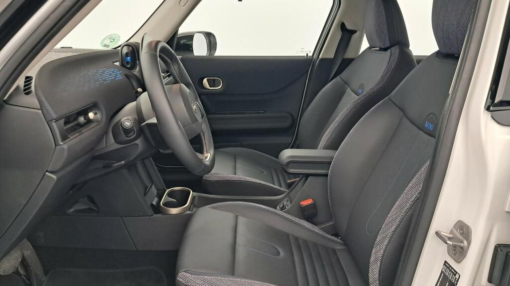 fotoG 8 del MINI MINI Cooper 5 Puertas C 115 kW (156 CV) 156cv Gasolina del 2025 en Madrid