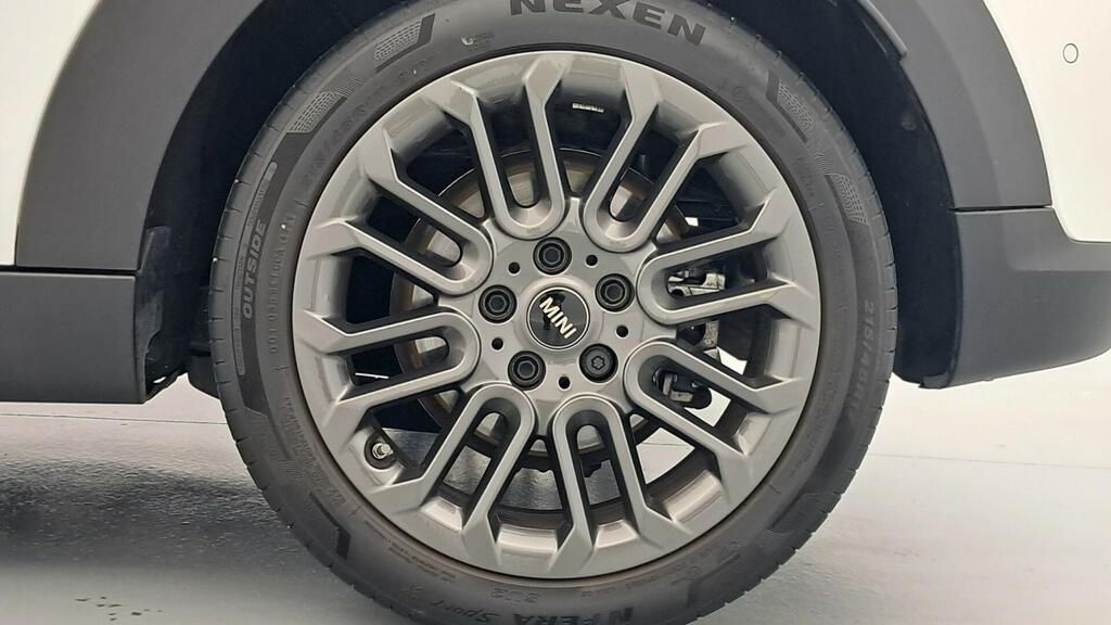 fotoG 13 del MINI MINI Cooper 5 Puertas C 115 kW (156 CV) 156cv Gasolina del 2025 en Madrid