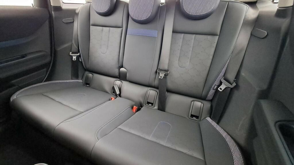 fotoG 9 del MINI MINI Cooper 5 Puertas C 115 kW (156 CV) 156cv Gasolina del 2025 en Madrid