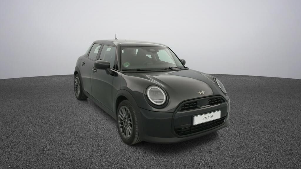 fotoG 16 del MINI MINI 5 Puertas Cooper C 115 kW (156 CV) 156cv Gasolina del 2025 en Madrid