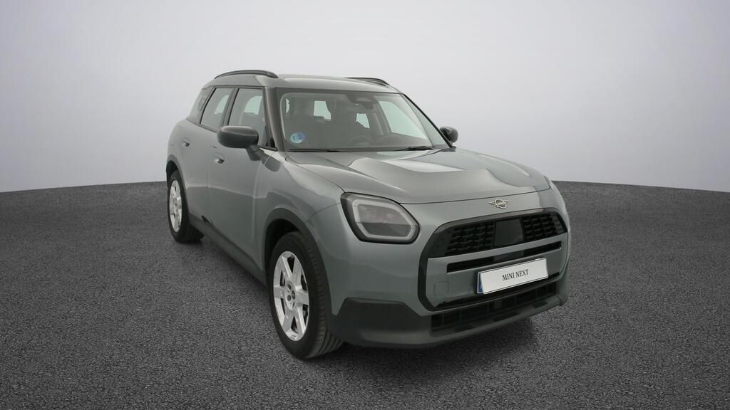 fotoG 16 del MINI MINI Countryman C 125 kW (170 CV) 170cv Gasolina del 2025 en Madrid