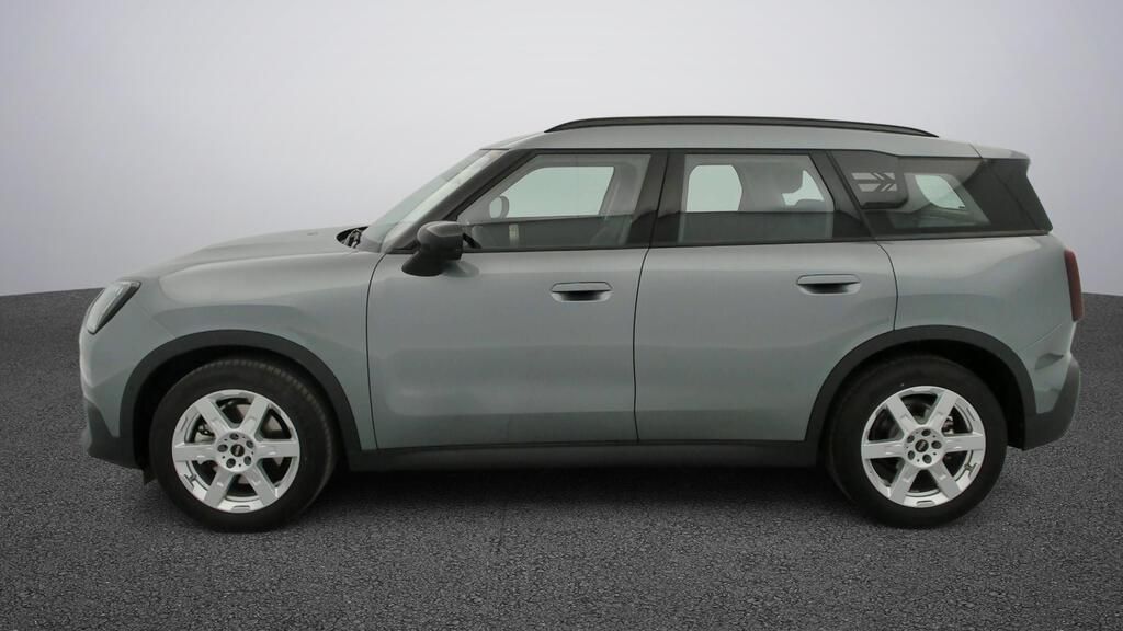 fotoG 3 del MINI MINI Countryman C 125 kW (170 CV) 170cv Gasolina del 2025 en Madrid