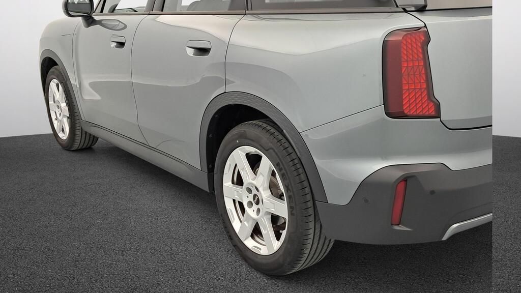 fotoG 17 del MINI MINI Countryman C 125 kW (170 CV) 170cv Gasolina del 2025 en Madrid