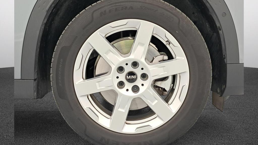 fotoG 15 del MINI MINI Countryman C 125 kW (170 CV) 170cv Gasolina del 2025 en Madrid