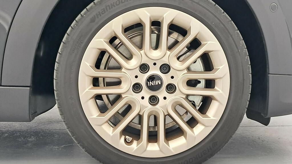 fotoG 15 del MINI MINI Cooper 5 Puertas C 115 kW (156 CV) 156cv Gasolina del 2025 en Madrid