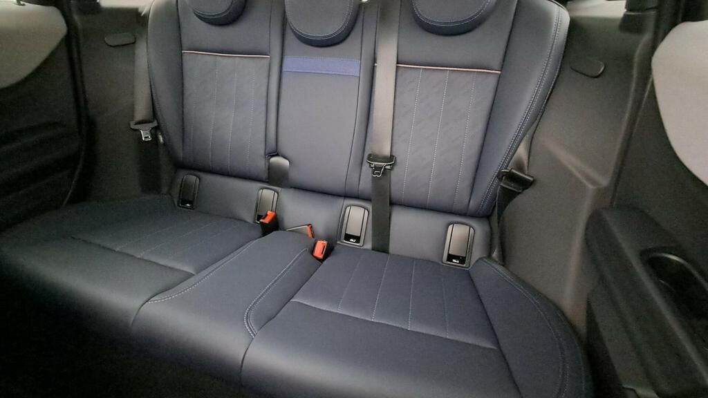 fotoG 9 del MINI MINI Cooper 5 Puertas C 115 kW (156 CV) 156cv Gasolina del 2025 en Madrid