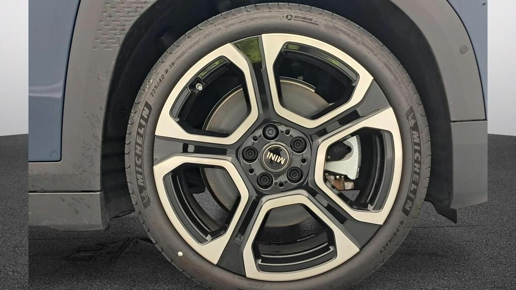 fotoG 13 del Mini MINI Aceman SE 218cv Eléctrico del 2025 en Madrid