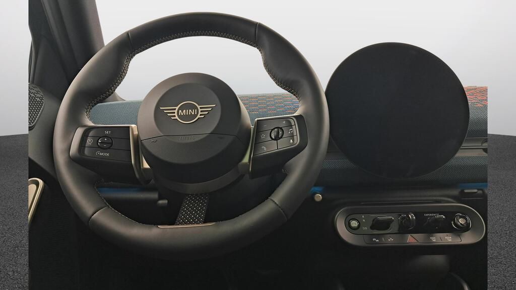 fotoG 7 del Mini MINI Aceman SE 218cv Eléctrico del 2025 en Madrid