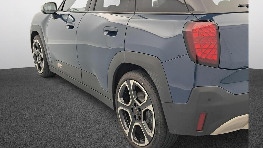 fotoG 17 del Mini MINI Aceman SE 218cv Eléctrico del 2025 en Madrid