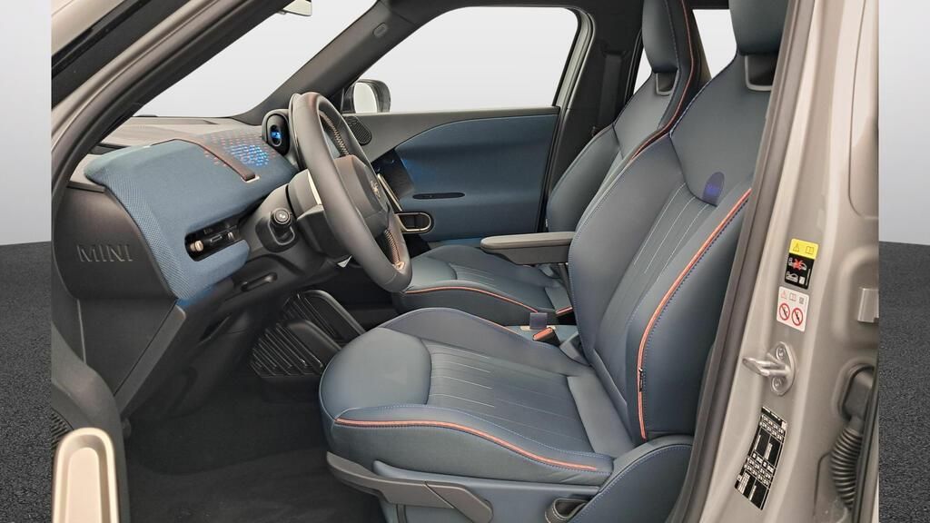 fotoG 8 del MINI MINI Aceman SE 160 kW (218 CV) 218cv Eléctrico del 2025 en Madrid