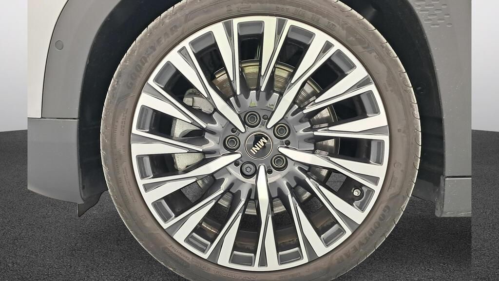 fotoG 13 del MINI MINI Aceman SE 160 kW (218 CV) 218cv Eléctrico del 2025 en Madrid