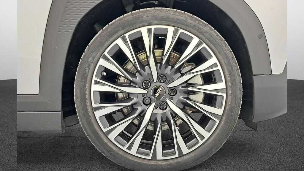 fotoG 12 del MINI MINI Aceman SE 160 kW (218 CV) 218cv Eléctrico del 2025 en Madrid