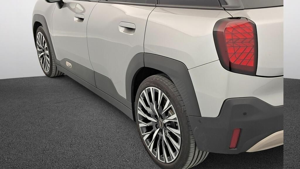 fotoG 17 del MINI MINI Aceman SE 160 kW (218 CV) 218cv Eléctrico del 2025 en Madrid