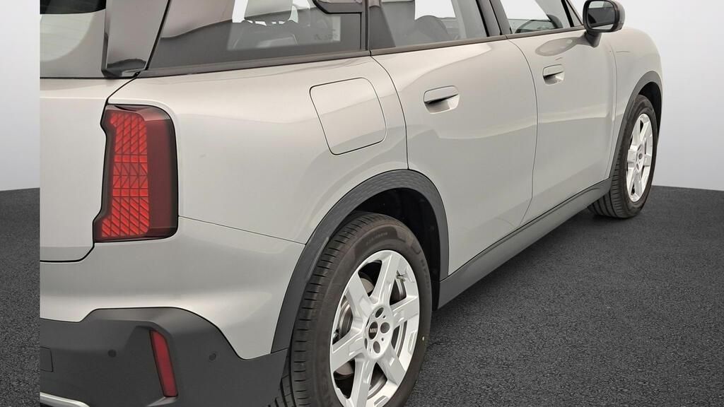 fotoG 18 del MINI MINI Countryman D 120 kW (163 CV) 163cv Diésel del 2025 en Madrid