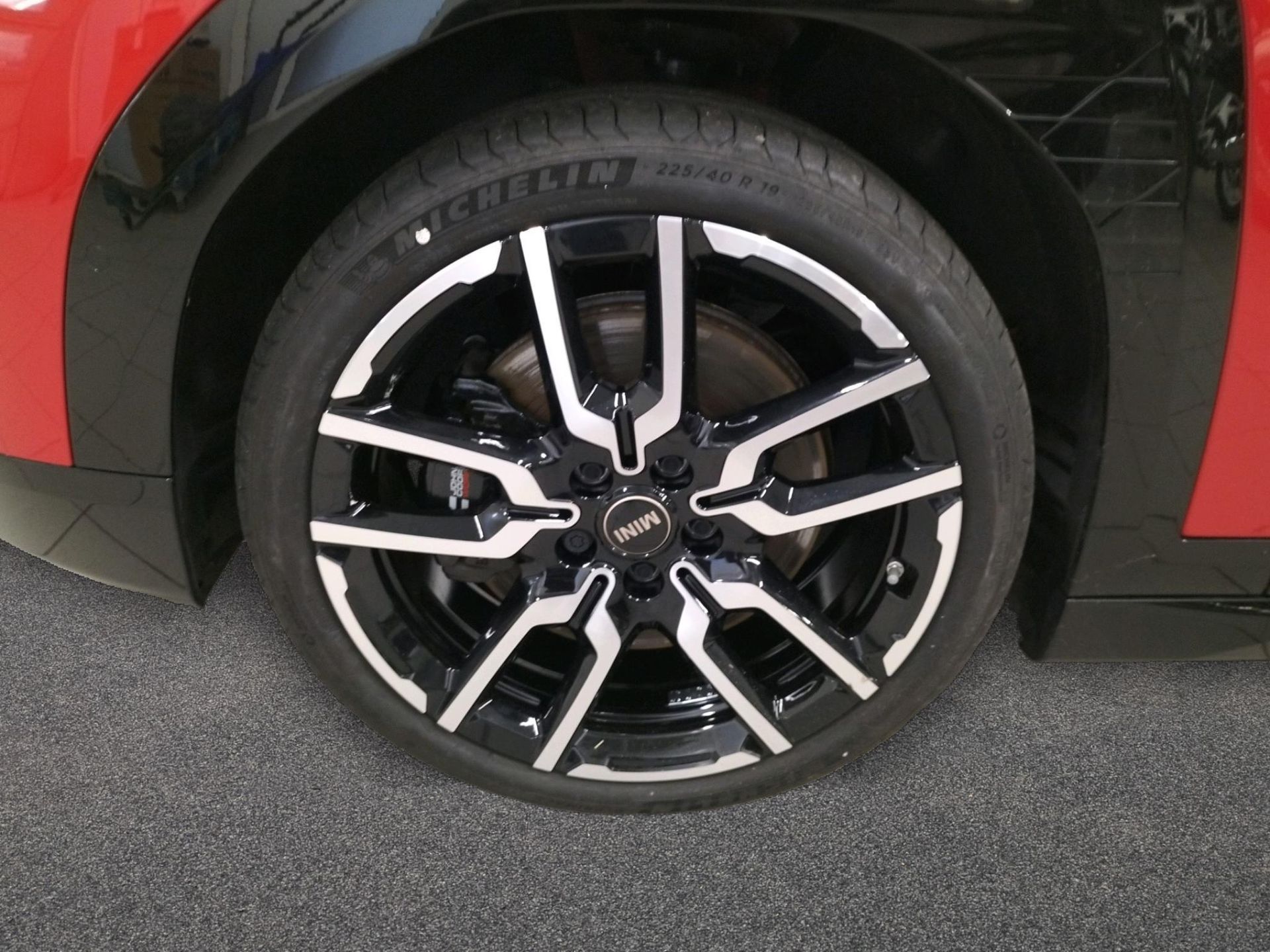 fotoG 13 del Mini MINI Aceman E 184cv Eléctrico del 2025 en Madrid