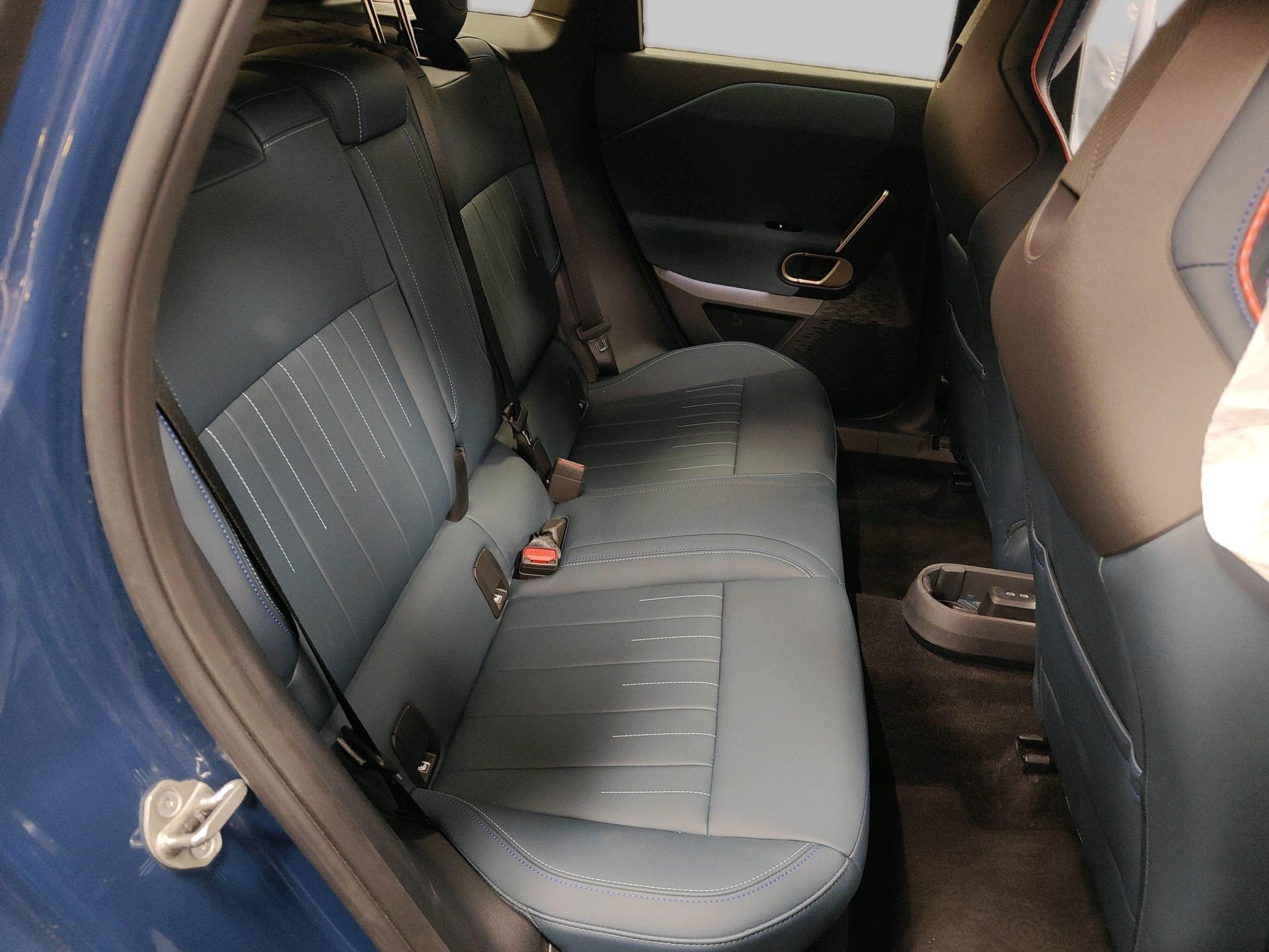 fotoG 9 del Mini MINI Aceman SE 218cv Eléctrico del 2025 en Madrid