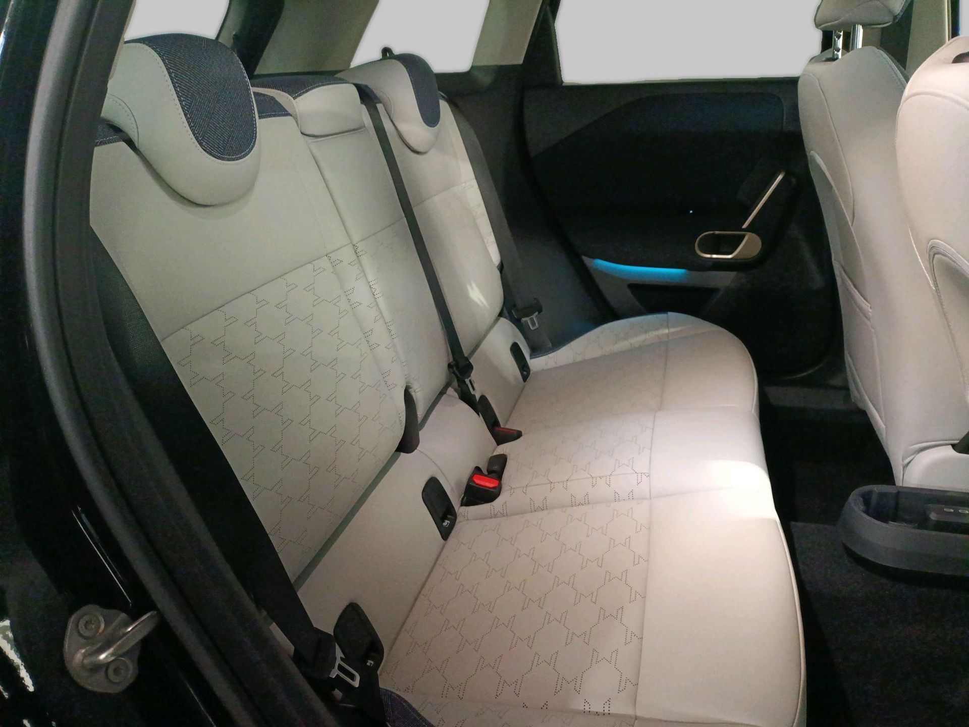 fotoG 9 del MINI MINI Aceman E 135 kW (184 CV) 184cv Eléctrico del 2025 en Madrid