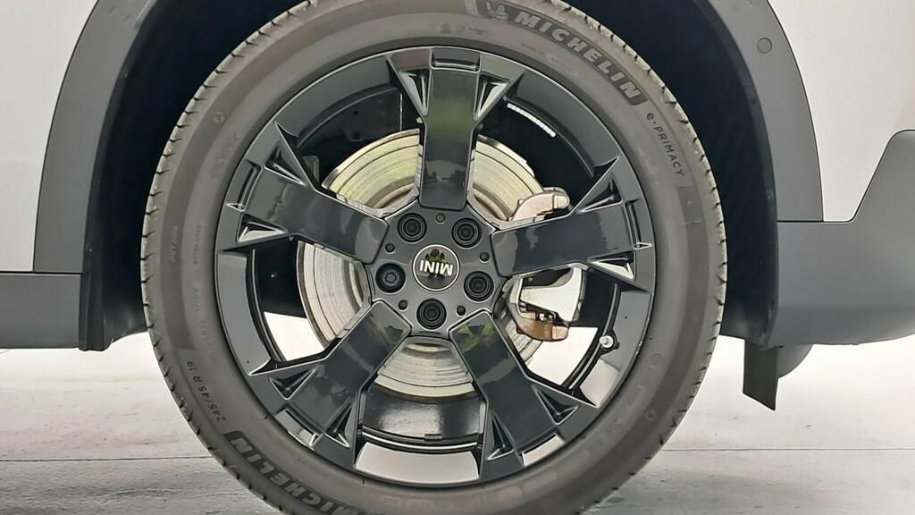 fotoG 12 del MINI MINI Countryman C 125 kW (170 CV) 170cv Gasolina del 2025 en Madrid