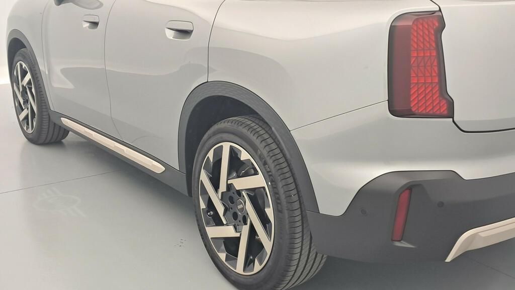 fotoG 16 del MINI MINI Countryman C 125 kW (170 CV) 170cv Gasolina del 2025 en Madrid