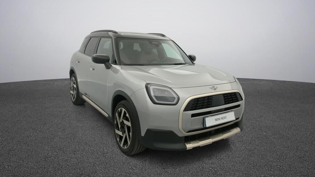 fotoG 15 del MINI MINI Countryman C 125 kW (170 CV) 170cv Gasolina del 2025 en Madrid