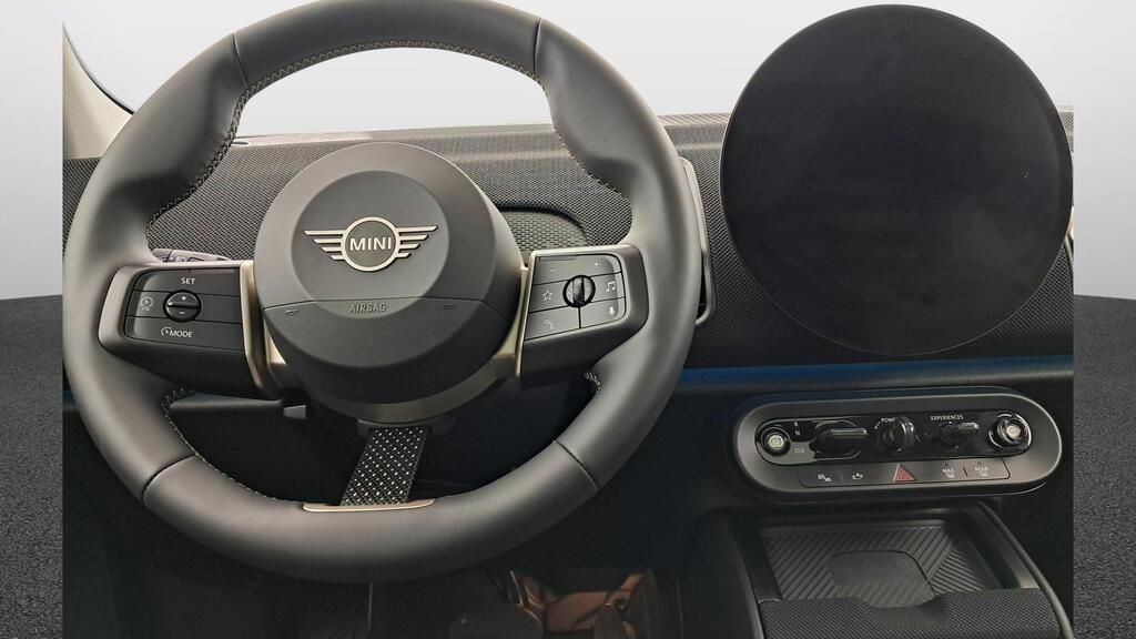 fotoG 7 del MINI MINI Countryman E 150 kW (204 CV) 204cv Eléctrico del 2025 en Madrid