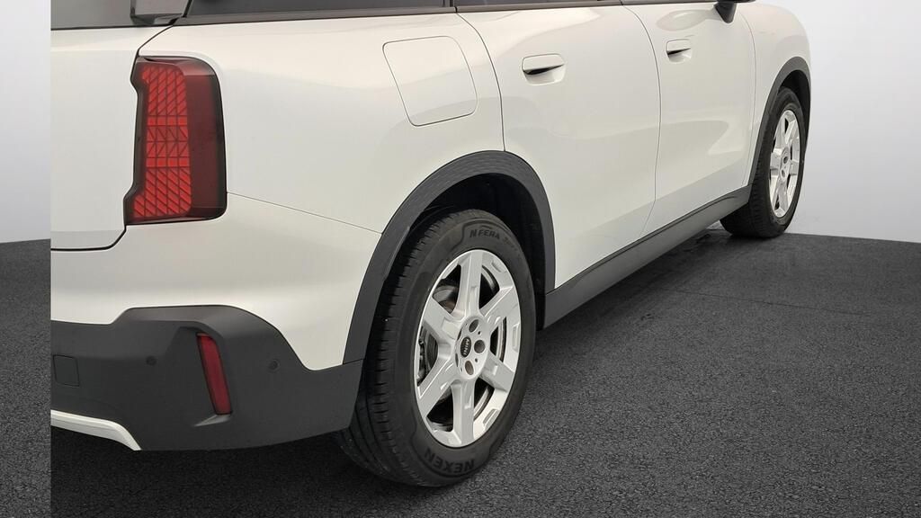 fotoG 18 del Mini MINI Countryman Countryman D 163cv Diésel del 2025 en Madrid