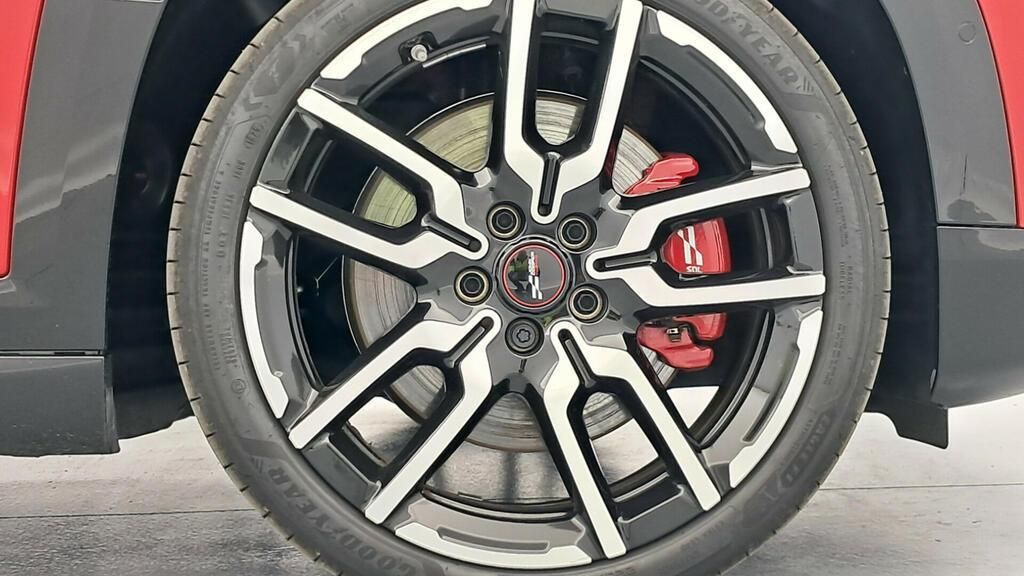 fotoG 13 del MINI MINI Aceman John Cooper Works E 190 kW (258 CV) 258cv Eléctrico del 2025 en Madrid