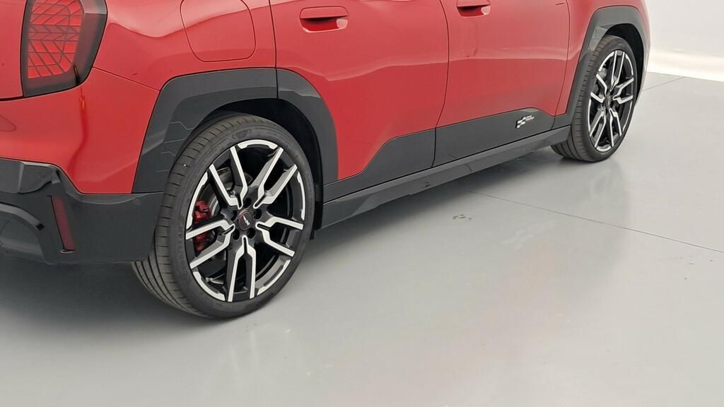 fotoG 17 del MINI MINI Aceman John Cooper Works E 190 kW (258 CV) 258cv Eléctrico del 2025 en Madrid