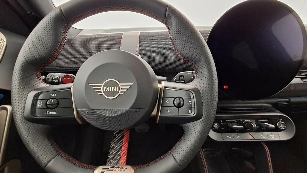 fotoG 7 del MINI MINI Aceman John Cooper Works E 190 kW (258 CV) 258cv Eléctrico del 2025 en Madrid