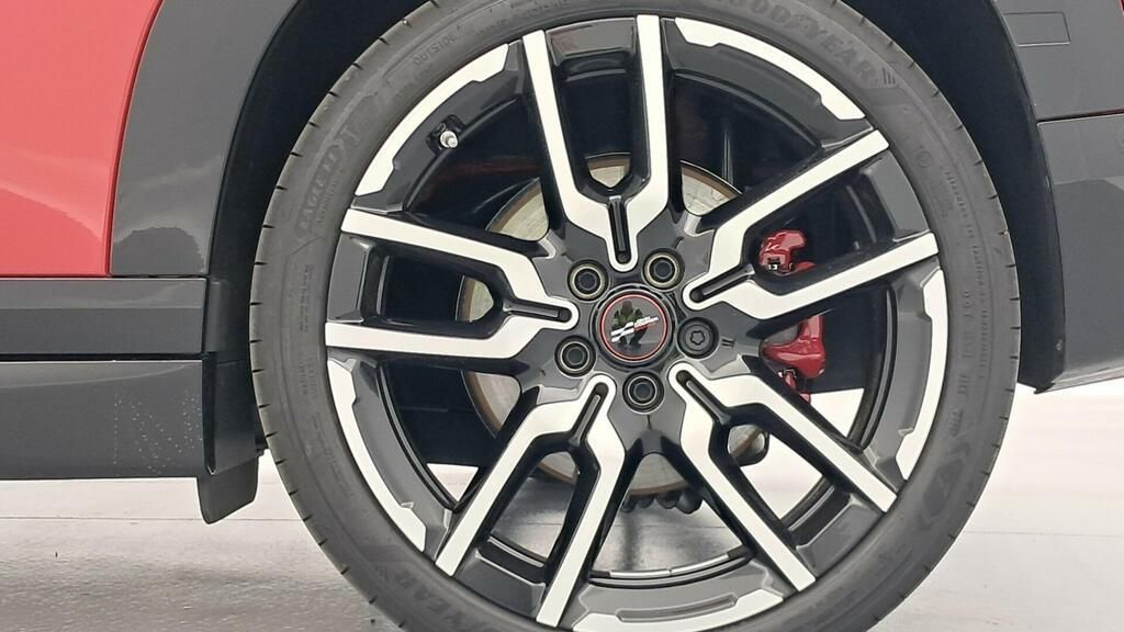 fotoG 12 del MINI MINI Aceman John Cooper Works E 190 kW (258 CV) 258cv Eléctrico del 2025 en Madrid