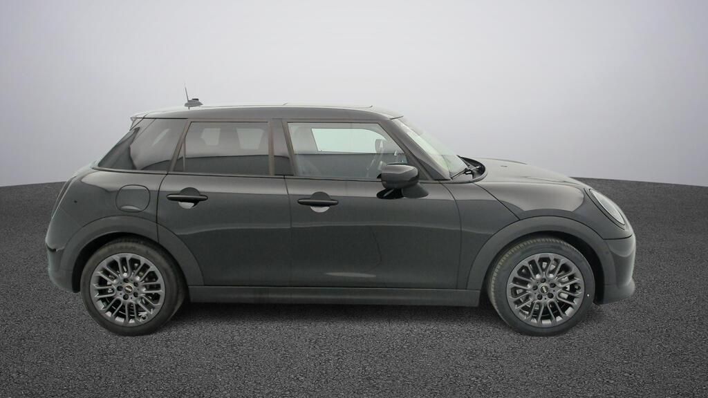 fotoG 3 del MINI MINI Cooper 5 Puertas C 115 kW (156 CV) 156cv Gasolina del 2025 en Madrid