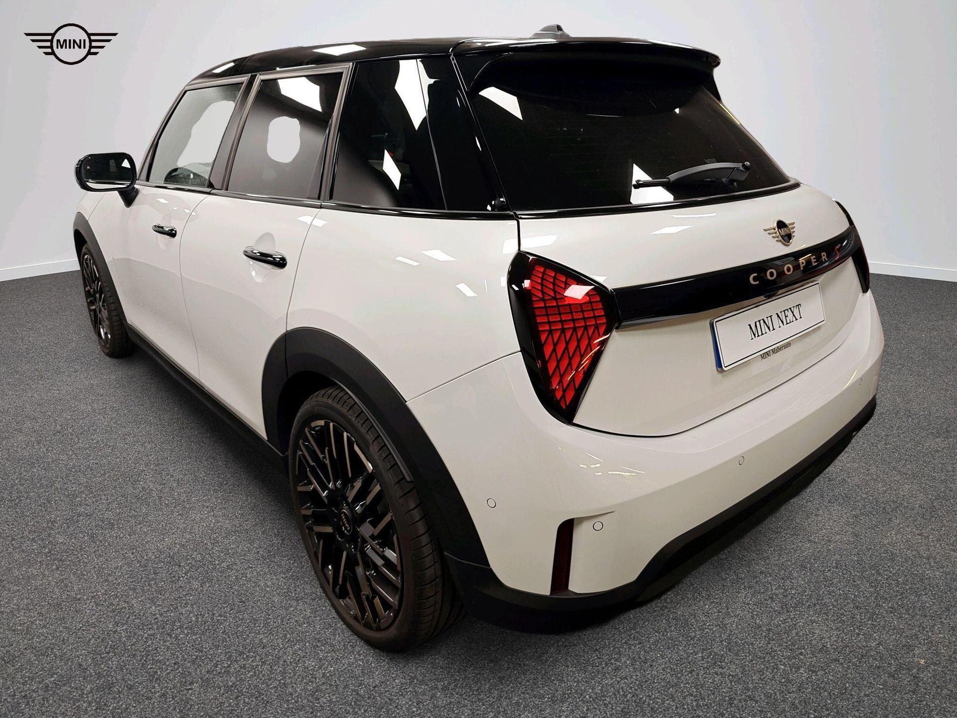 fotoG 4 del MINI MINI Cooper 5 Puertas S 150 kW (204 CV) 204cv Gasolina del 2025 en Madrid