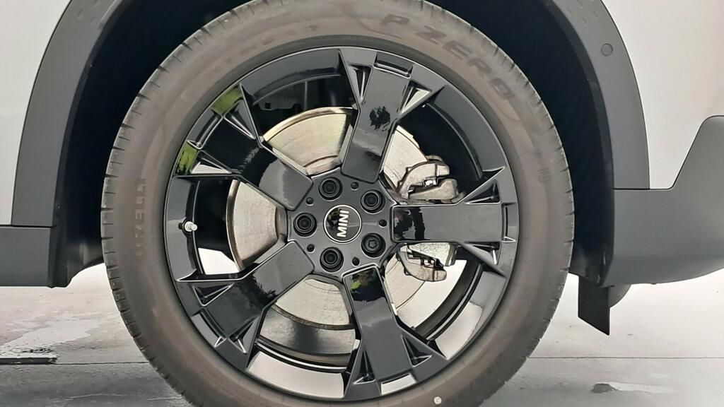 fotoG 12 del MINI MINI Countryman C 125 kW (170 CV) 170cv Gasolina del 2025 en Madrid