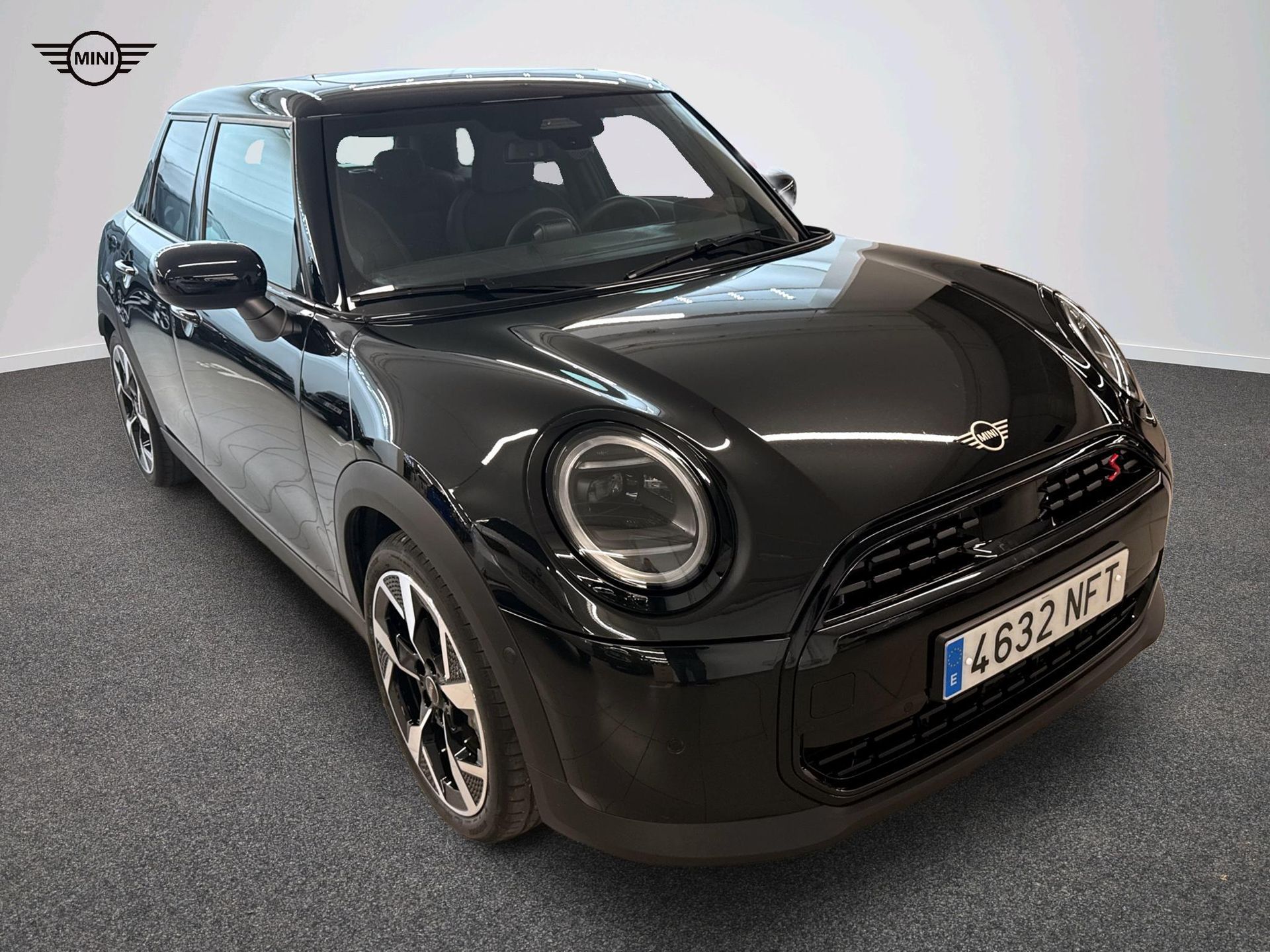 fotoG 15 del Mini MINI Cooper 5 Puertas MINI Cooper 5 puertas S 204cv Gasolina del 2025 en Madrid