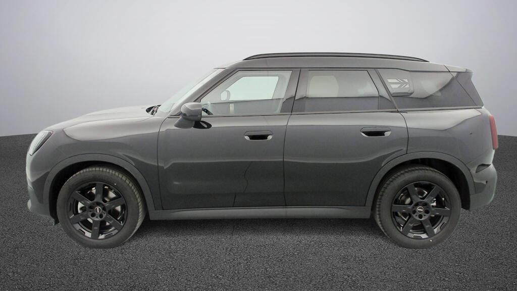 fotoG 3 del MINI MINI Countryman C 125 kW (170 CV) 170cv Gasolina del 2025 en Madrid