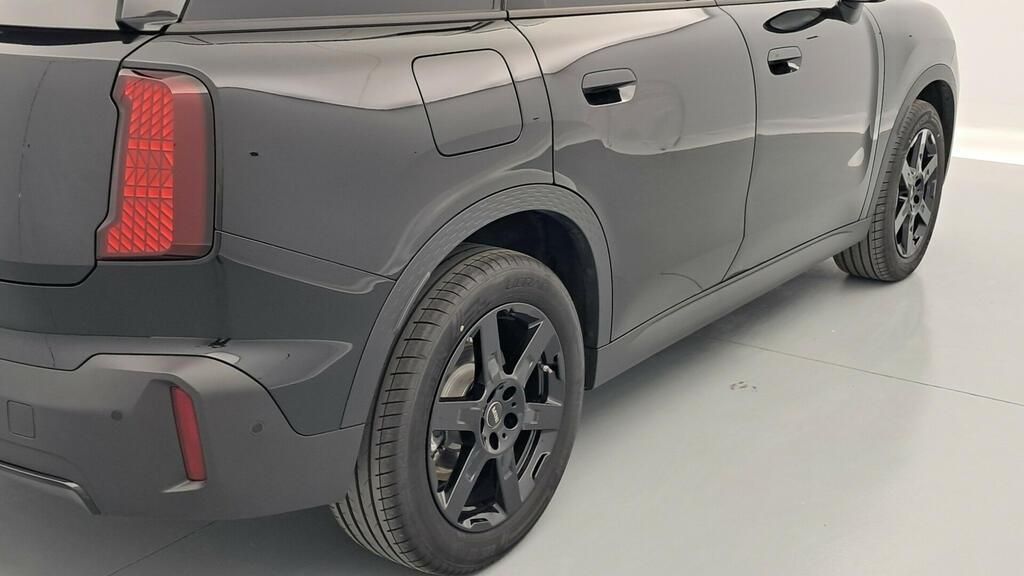 fotoG 16 del MINI MINI Countryman C 125 kW (170 CV) 170cv Gasolina del 2025 en Madrid