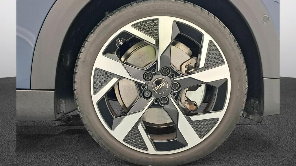 fotoG 12 del MINI MINI Cooper 5 Puertas C 115 kW (156 CV) 156cv Gasolina del 2025 en Madrid
