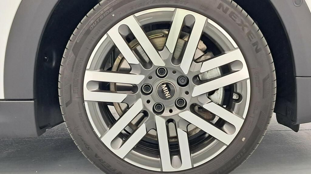 fotoG 12 del MINI MINI Cooper S 150 kW (204 CV) 204cv Gasolina del 2025 en Madrid