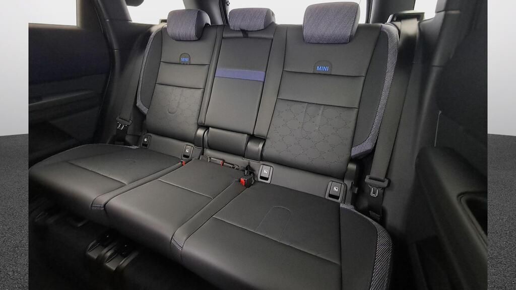 fotoG 8 del MINI MINI Countryman C 125 kW (170 CV) 170cv Gasolina del 2025 en Madrid