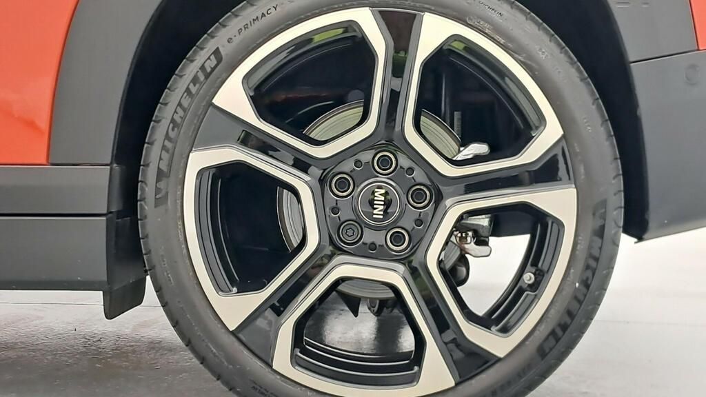 fotoG 14 del MINI MINI Aceman E 135 kW (184 CV) 184cv Eléctrico del 2025 en Madrid